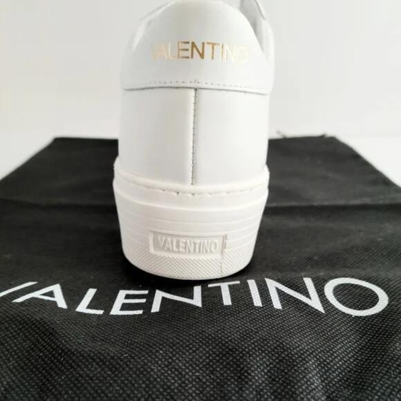 Valentino sneakers - Picture 2 of 4